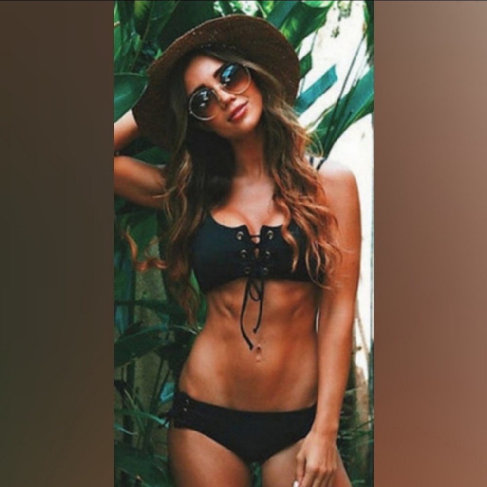 Sexy bikini!